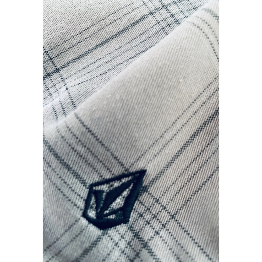 Volcom shorts - Picture 5 of 5